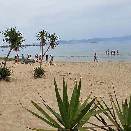 Blue Air Apartment 1Minute From Sea, 15 Min From The Airport Artemis City Center Exterior photo